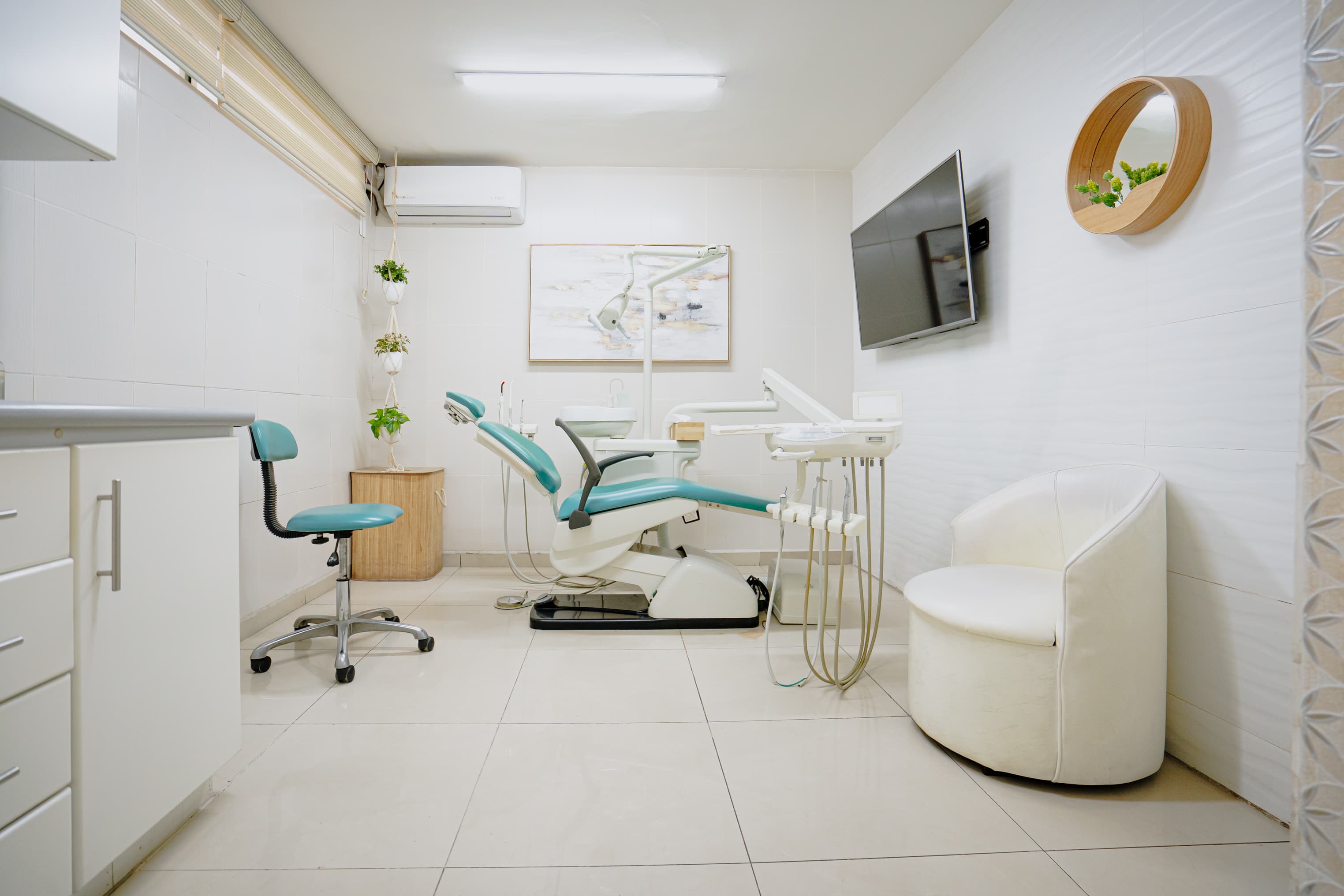 Recepción y estanterías